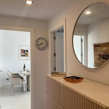 Апартаменты New Build Modern Ap 4 Min Walk To The And Old Town Марбелья