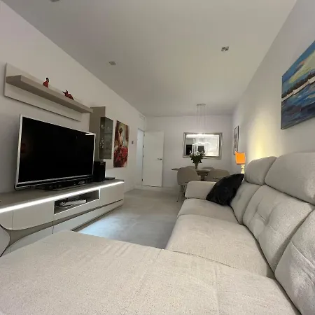 Апартаменты New Build Modern Ap 4 Min Walk To The And Old Town *