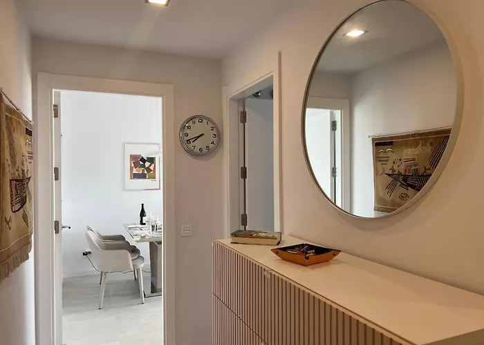 דירה New Build Modern Ap 4 Min Walk To The And Old Town מארבלה