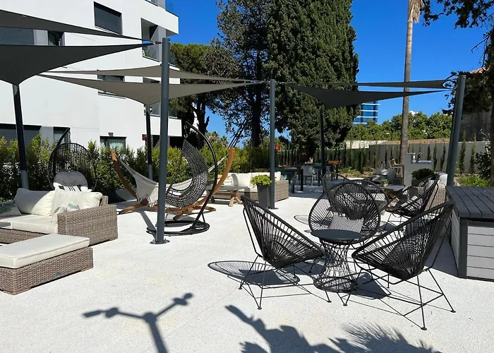 New Build Modern Ap 4 Min Walk To The And Old Town * מארבלה