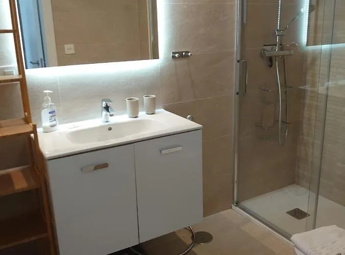 New Build Modern Ap 4 Min Walk To The And Old Town * מארבלה