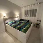 New Build Modern Ap 4 Min Walk To The And Old Town